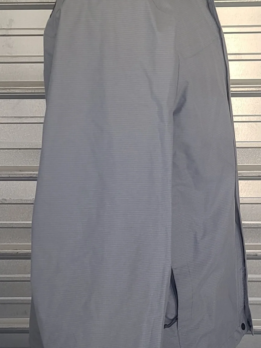 The North Face Mens Large Light Gray Hooded Rain Jacket
